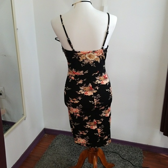 Black with peach floral dress - Picture 5 of 16